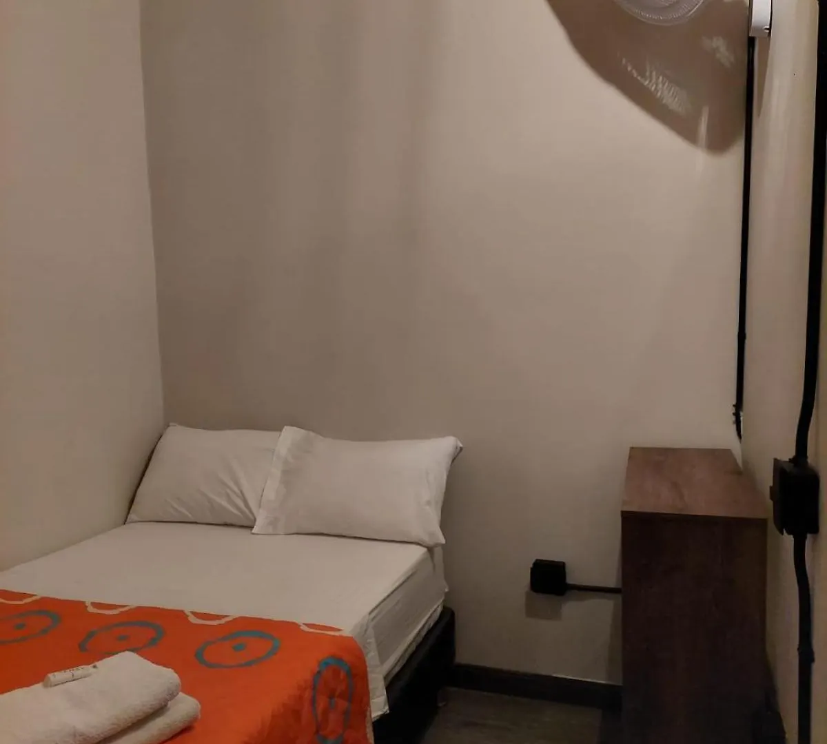 Hostal Machu Picchu Medellin III 콜롬비아